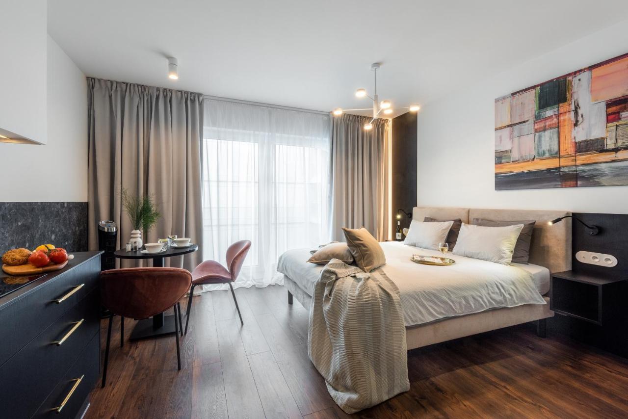 Apartamenty-Wroc Ksiecia Witolda By The River Wroclaw Bagian luar foto